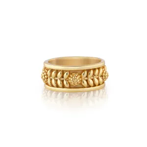 Capucine De Wulf Berry Vine Ring in Gold - Size 7
