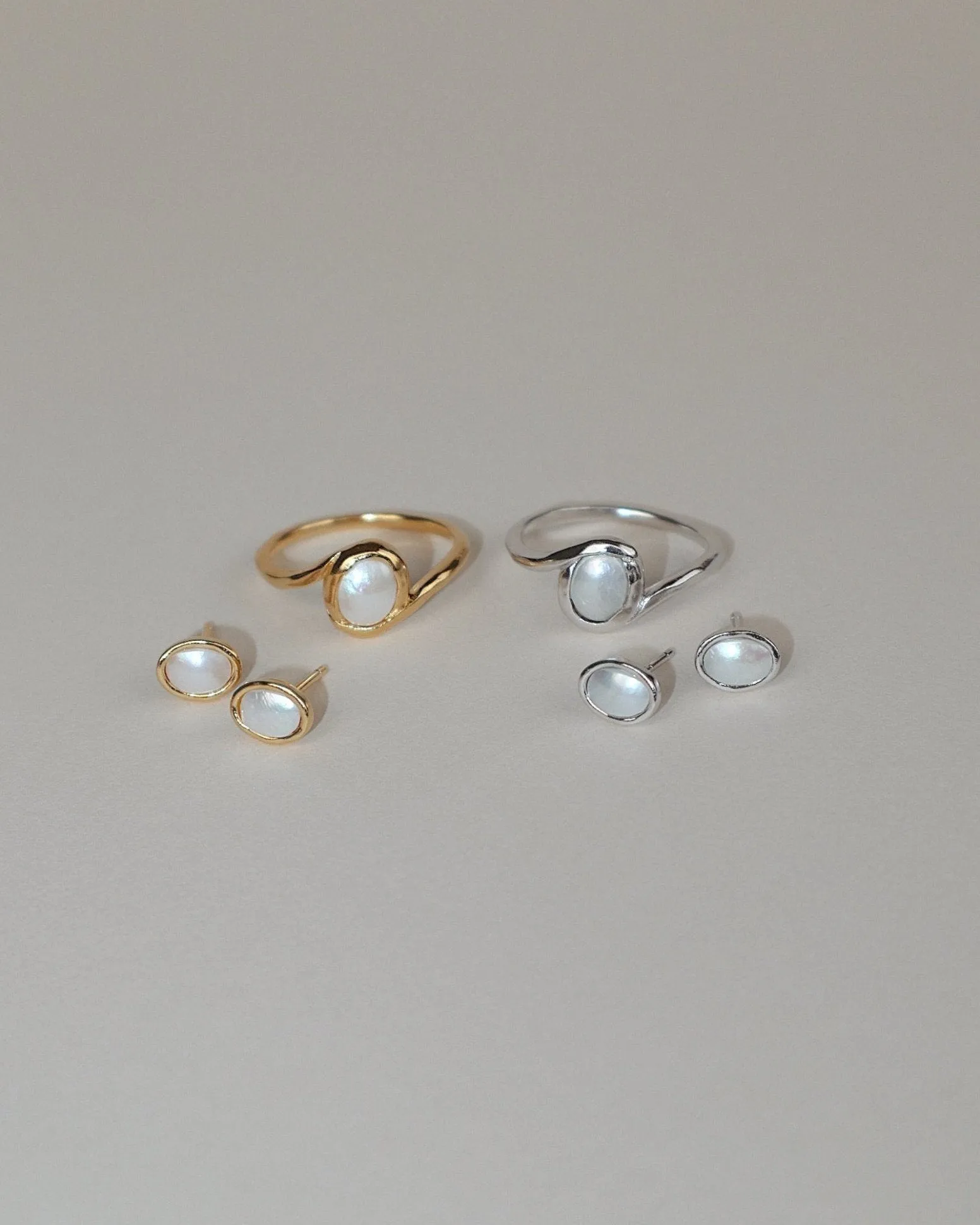 'Elise' Pearl Stud Earrings