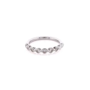 Estate 14 Karat White Gold Shared Prong Diamond Wedding Band