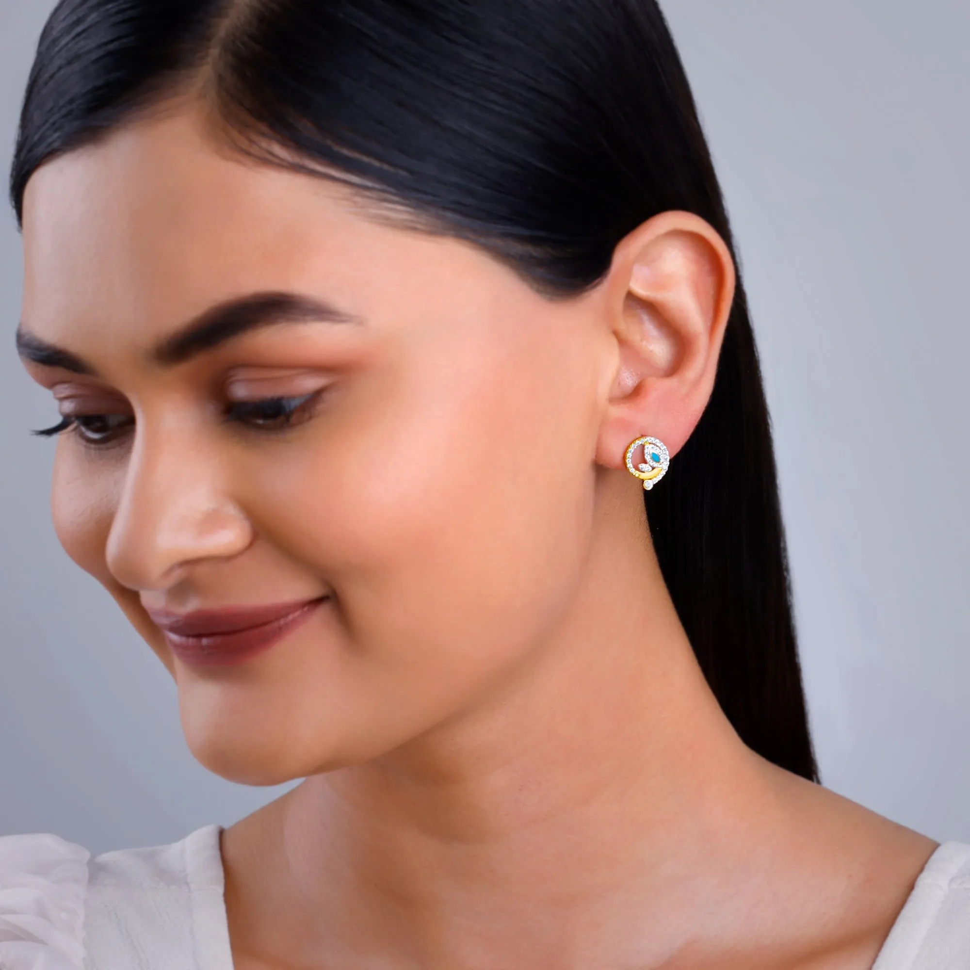 Gold Sparkling Netra Diamond Studs