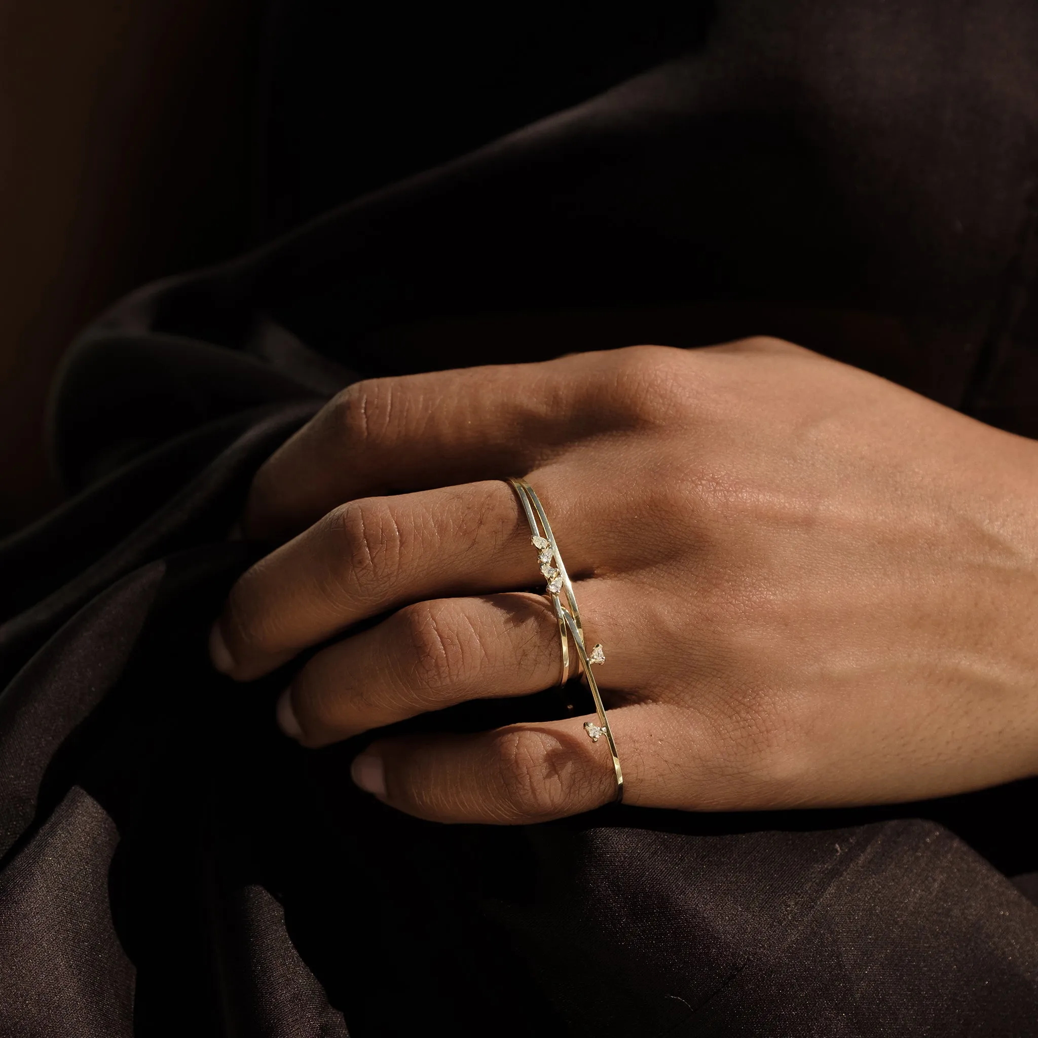 Linear Confetti Double Ring