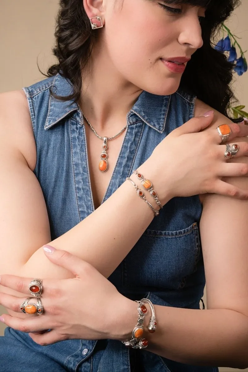 Noble Promise Tip-to-Tip Bracelet? in Carnelian