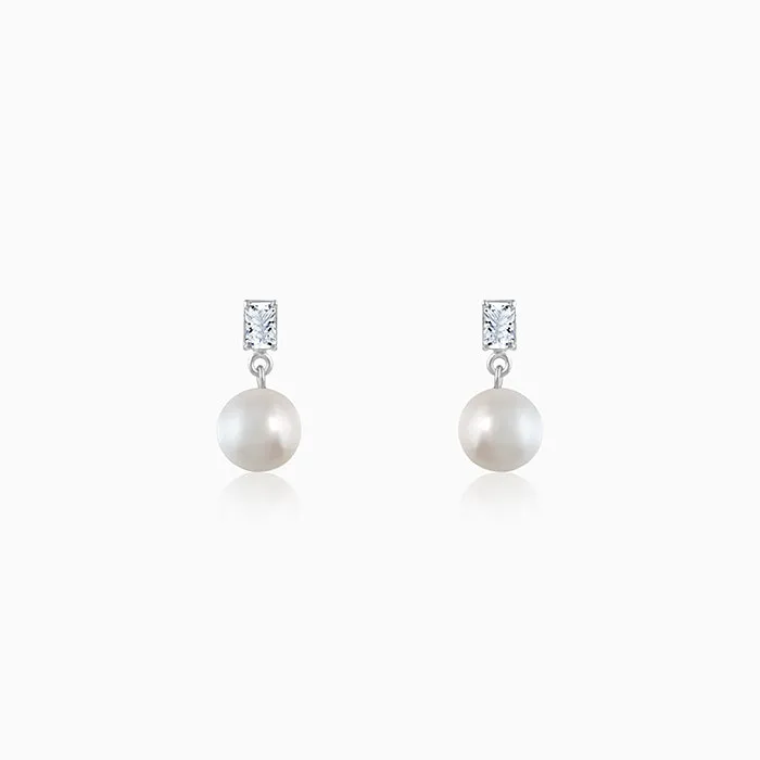 Silver Shining Pearl Earrings