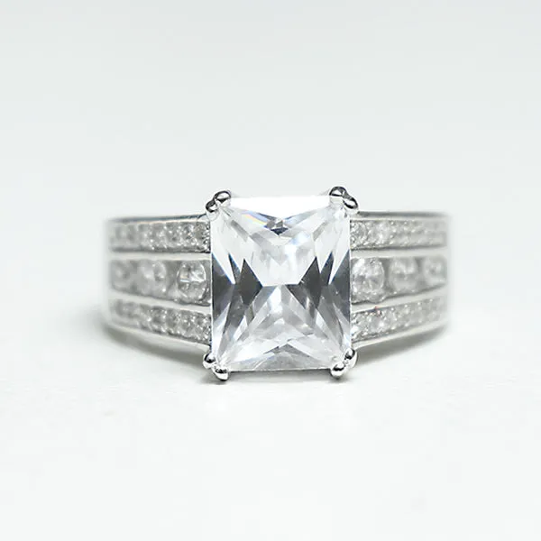 Sterling Silver Engagement Ring - 06AS21