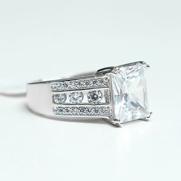 Sterling Silver Engagement Ring - 06AS21
