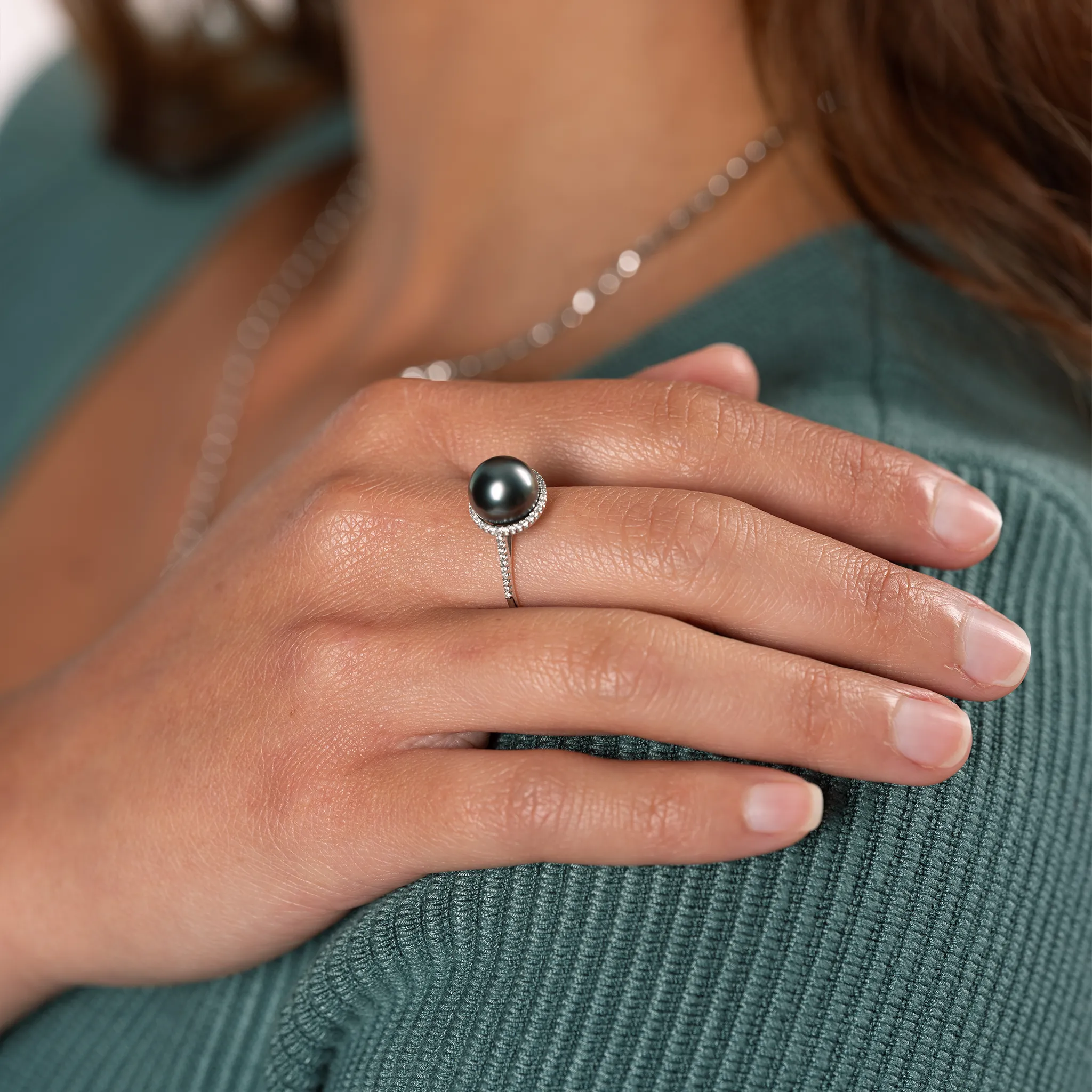 Tahitian Black Pearl Halo Ring in White Gold with Diamonds - 9-10mm