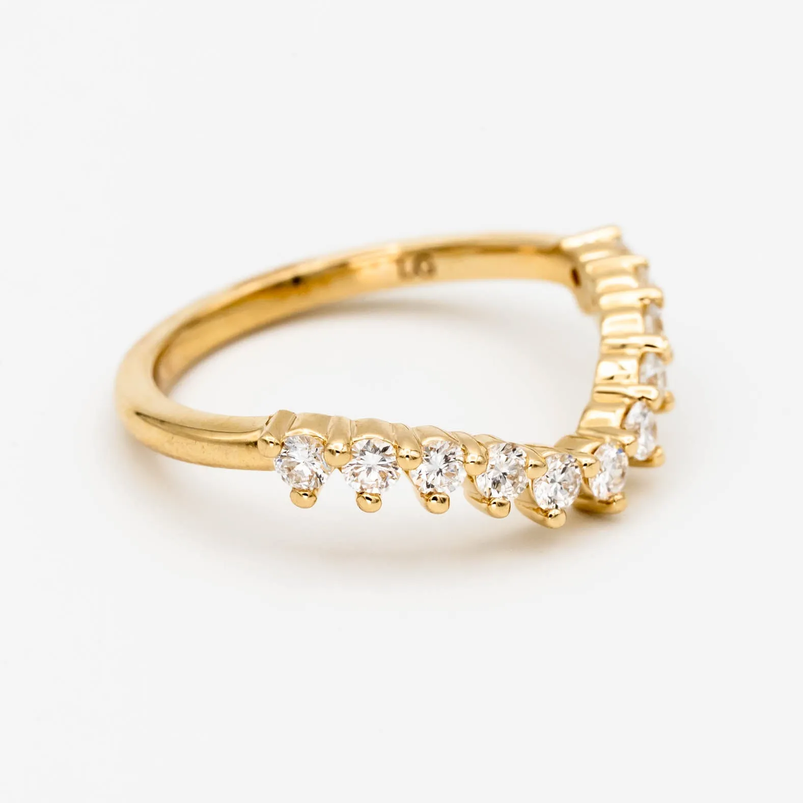 Wave Diamond Band